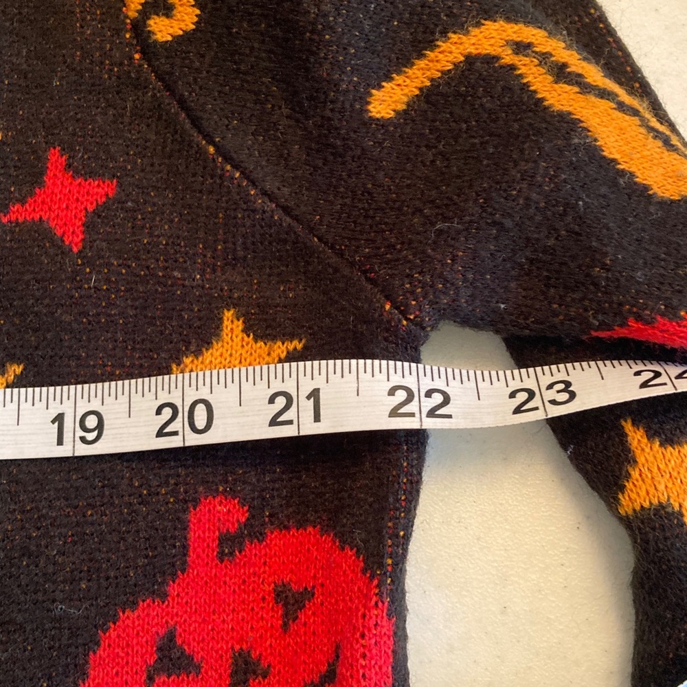 Disney Hocus Pocus Black Cardigan with Halloween Motifs - Picture 8 of 9